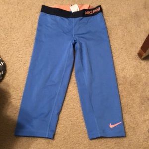 Nike cropped leggings